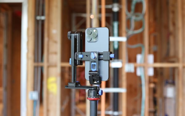 When to Use a 360° Camera vs. the Mobile Capture App